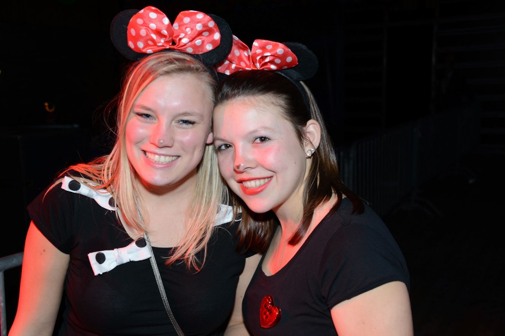 ../Images/Jubileum feest 5x11 247.jpg